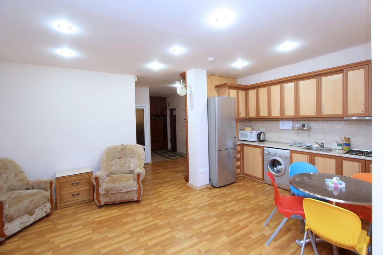 Top Apartments - Yerevan Centre Eksteriør billede