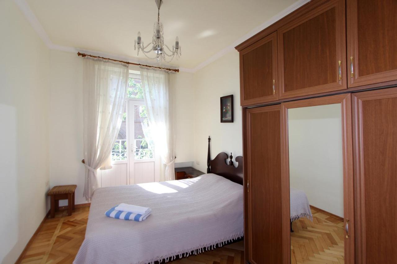 Top Apartments - Yerevan Centre Eksteriør billede