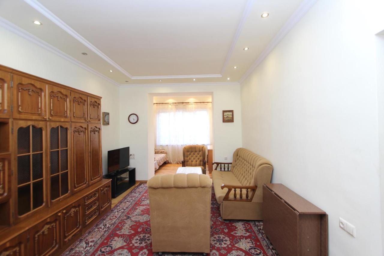 Top Apartments - Yerevan Centre Eksteriør billede
