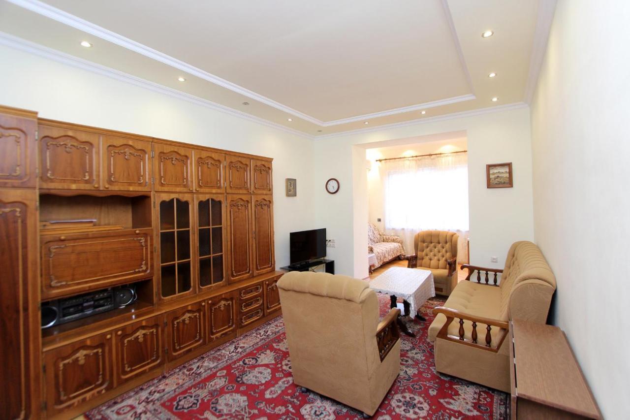Top Apartments - Yerevan Centre Eksteriør billede