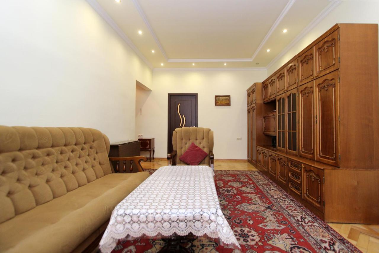 Top Apartments - Yerevan Centre Eksteriør billede
